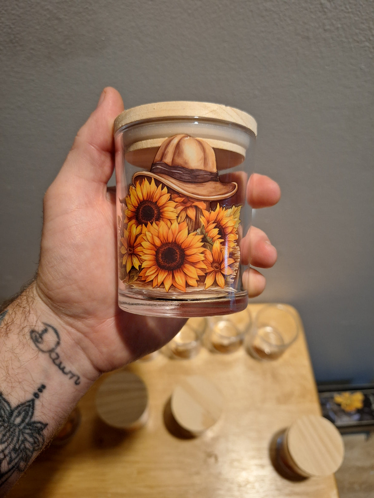 7 Oz limited edition fall candle